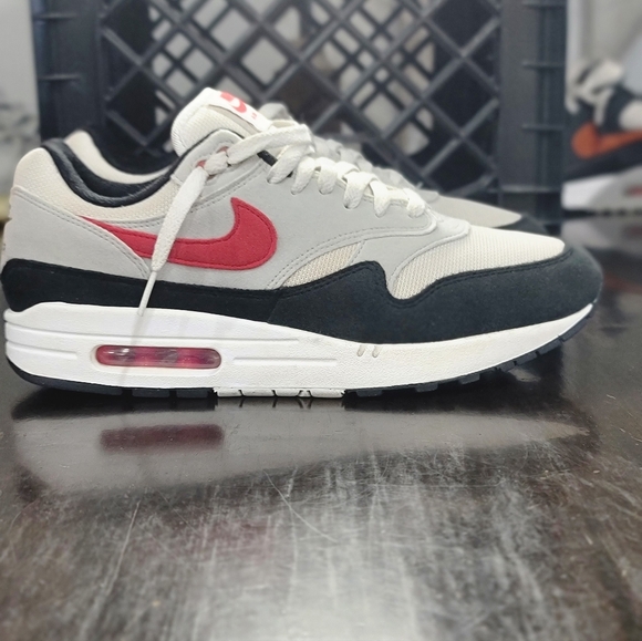 Nike Air Max 1 'Chilli' 2.0 Mens 9.5 Great Cond Fast Shipper - Picture 2 of 9